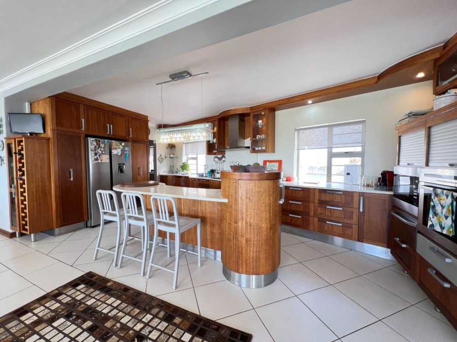 4 Bedroom Property for Sale in Jeffreys Bay Central Eastern Cape